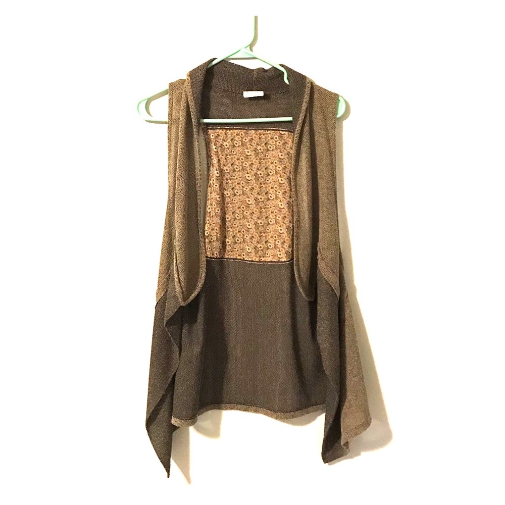 Free People soft vest with floral lining